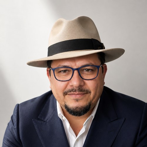 Portrait de Mouffek Kassous, auteur du Dernier des Andalous